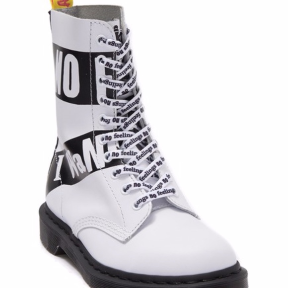 Dr. Martens Women's SXP 1490 Sex Pistols US 9 UK 7 - Picture 2 of 4